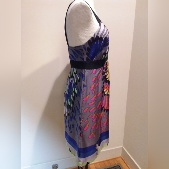 Colorful Patterned Dress - Picture 4 of 10